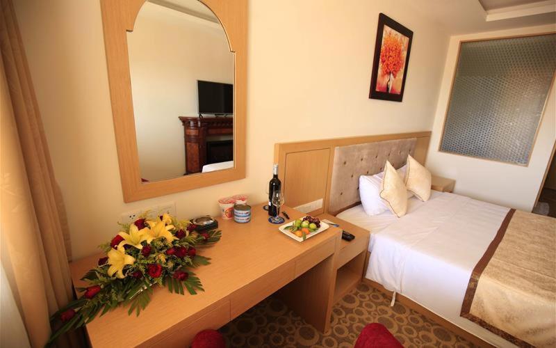 Bavico Plaza Hotel דה לאט מראה חיצוני תמונה