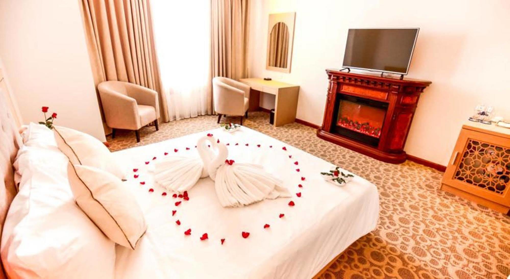 Bavico Plaza Hotel דה לאט מראה חיצוני תמונה