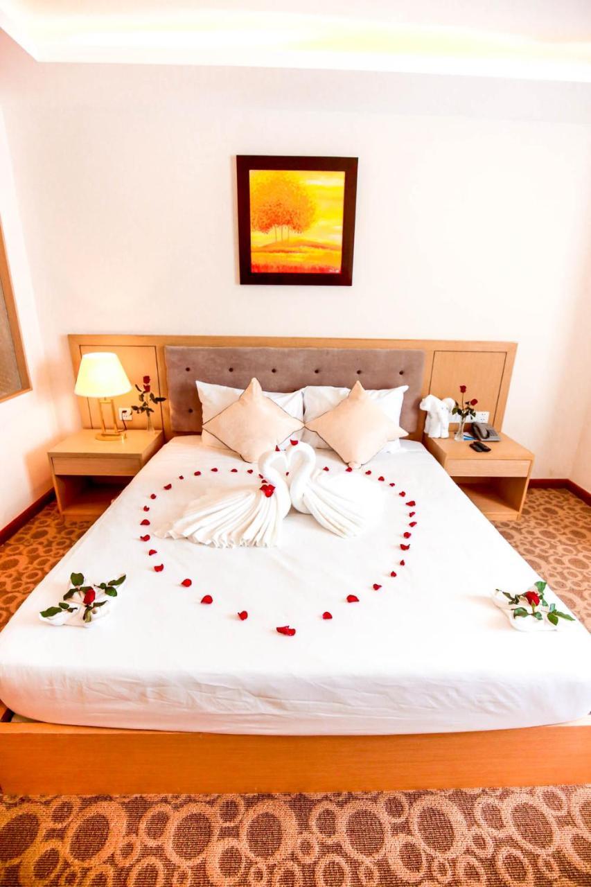 Bavico Plaza Hotel דה לאט מראה חיצוני תמונה
