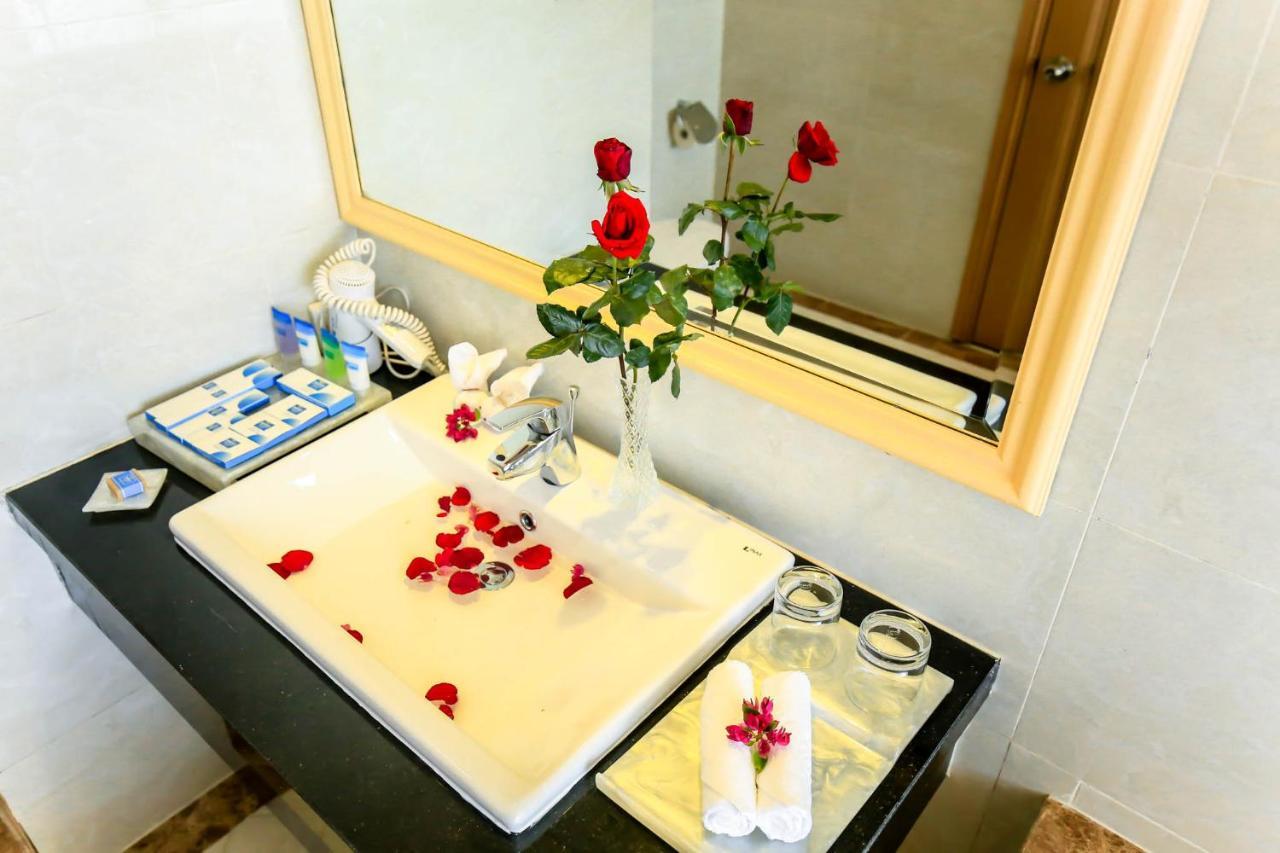 Bavico Plaza Hotel דה לאט מראה חיצוני תמונה