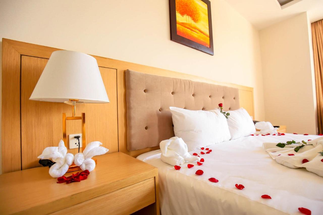 Bavico Plaza Hotel דה לאט מראה חיצוני תמונה