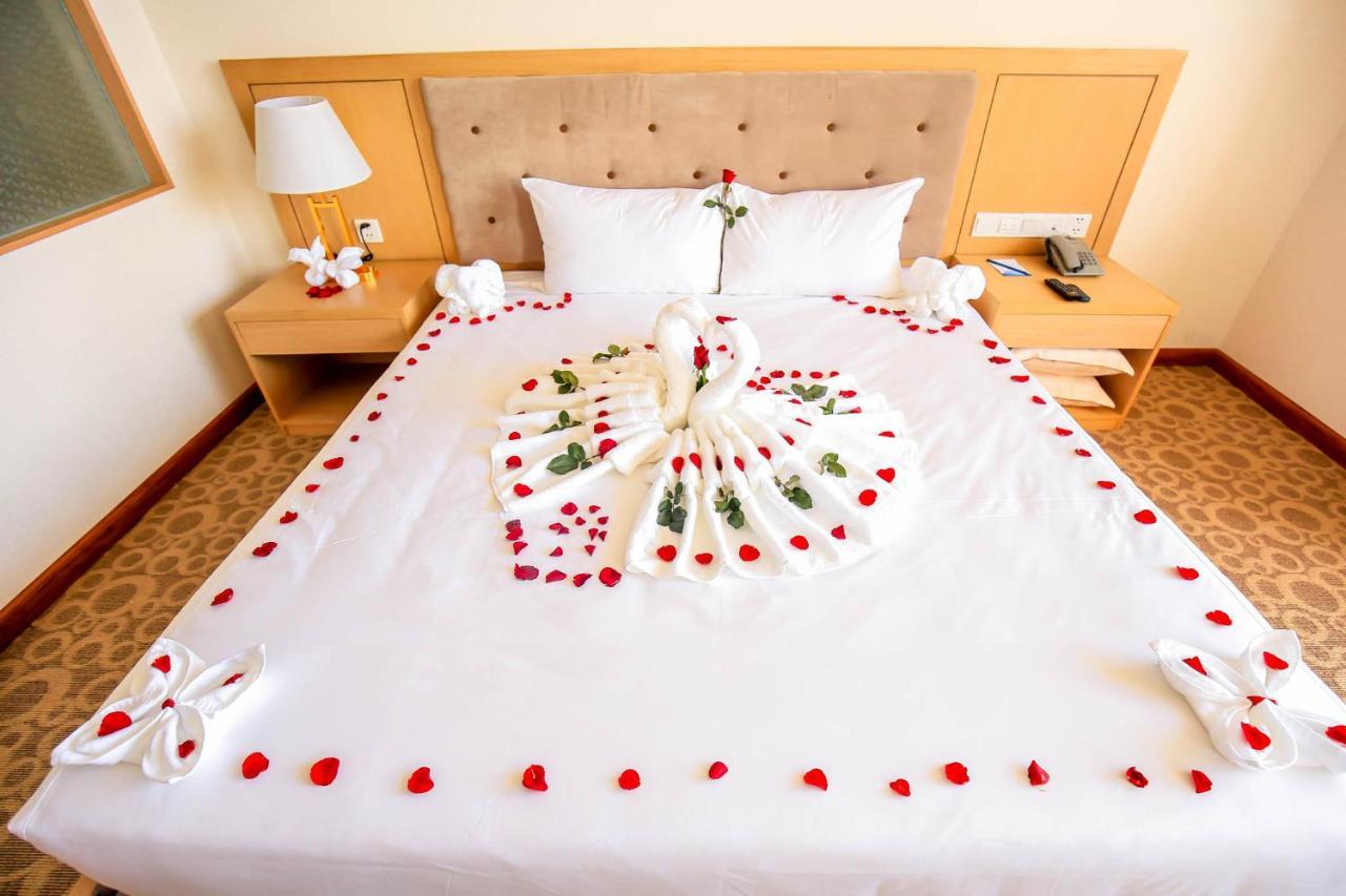 Bavico Plaza Hotel דה לאט מראה חיצוני תמונה
